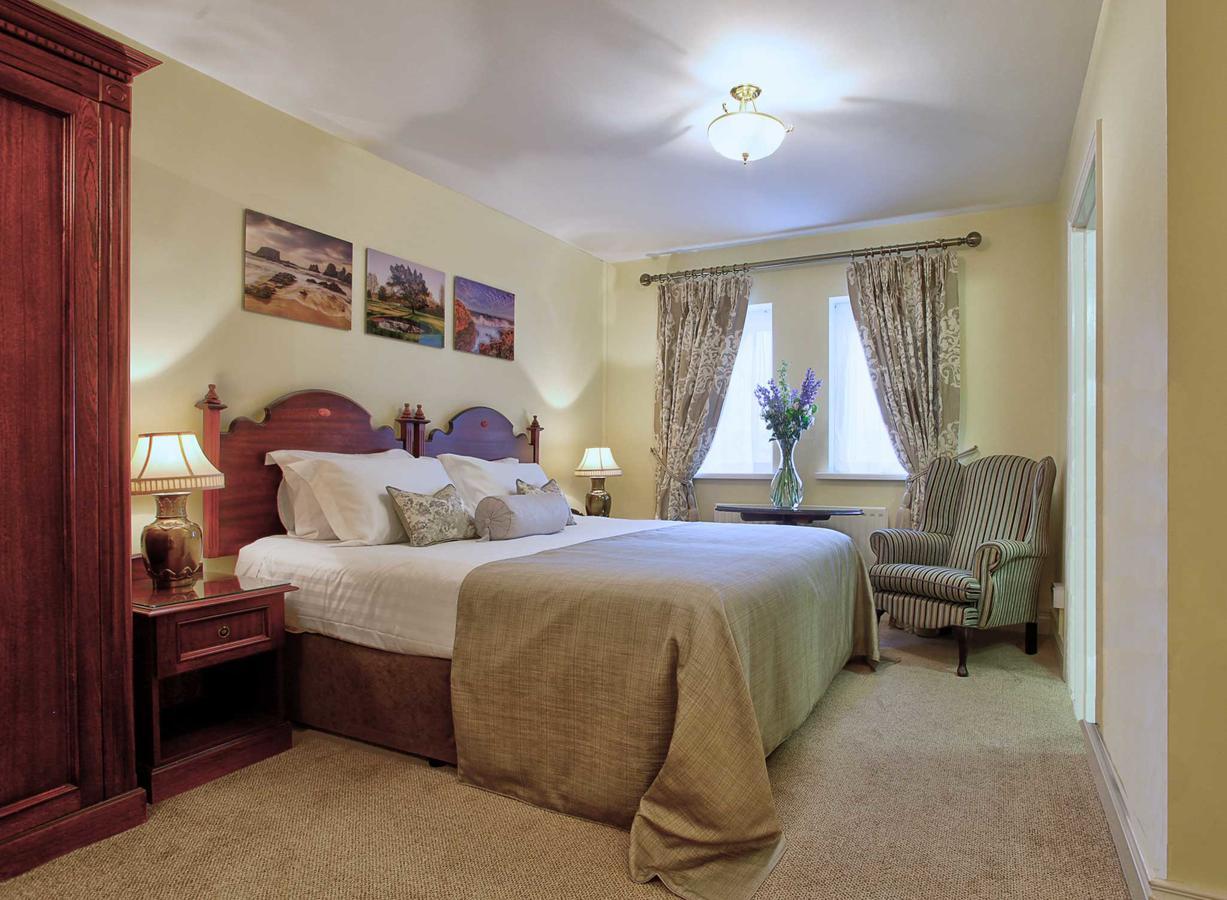 Tullyglass House Hotel Ballymena Oda fotoğraf